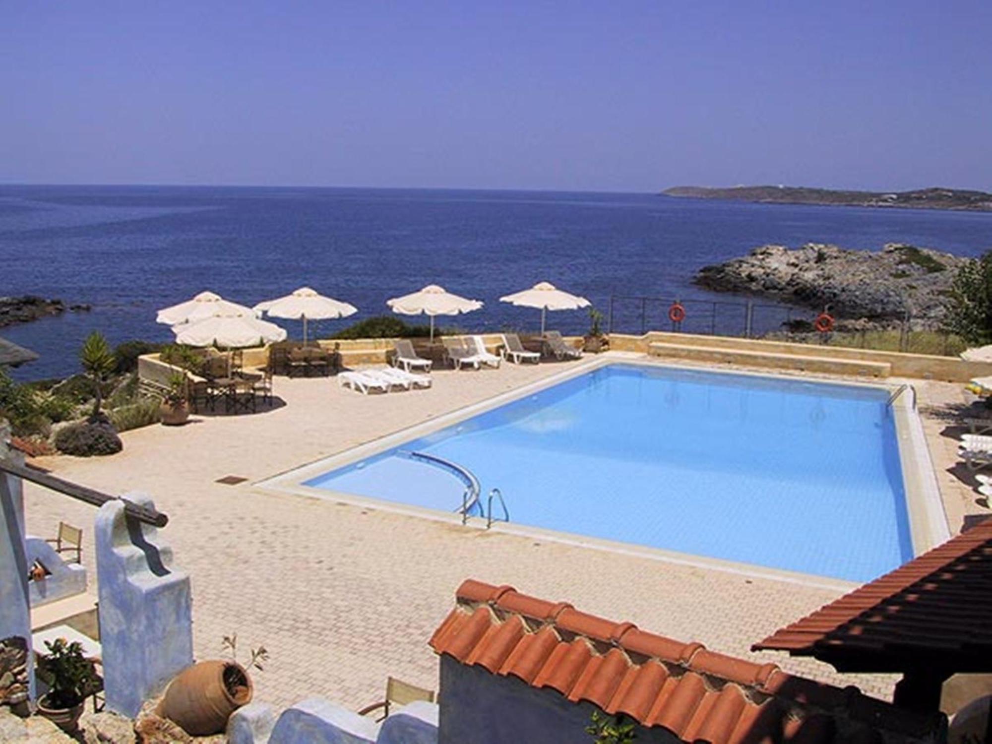Giorgi'S Blue Apartments Калатас Екстериор снимка