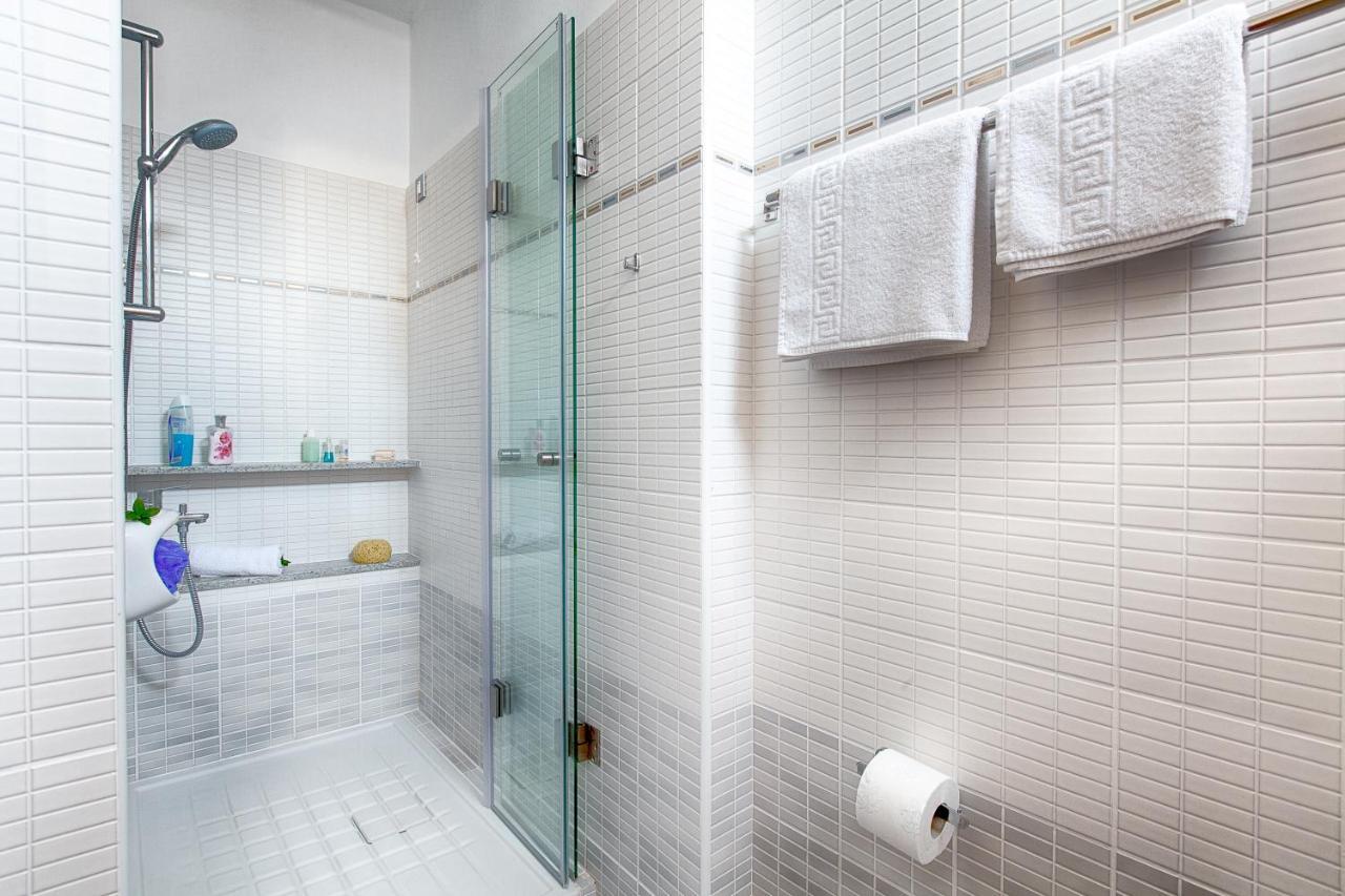 Giorgi'S Blue Apartments Калатас Стая снимка